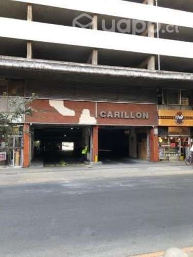 Arriendo Estacionamiento en Edificio Carillon