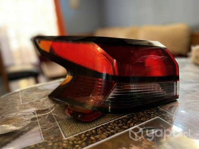 Foco trasero Nissan new versa