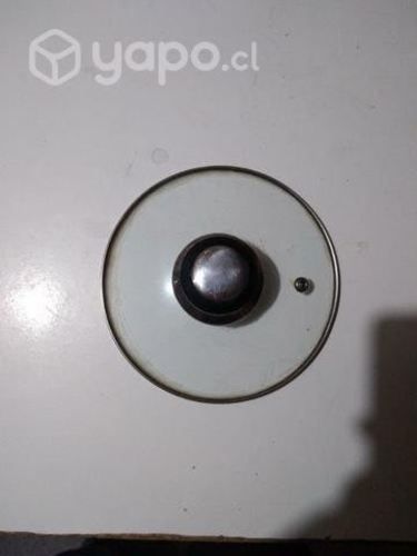 Bella tapita vidrio con manilla ollas chicas nueva