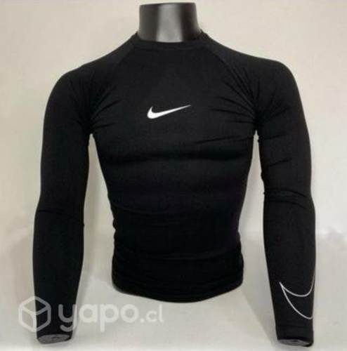 Primera capa Nike Dri-fit