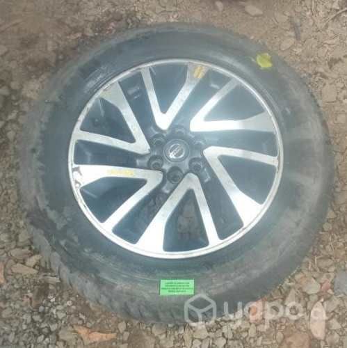 Llanta Aluminio Con Neumático Nissan NP300