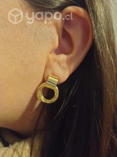 Aros circulares dorados