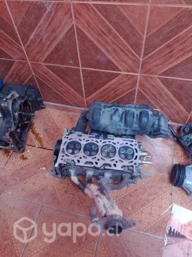 Culata de toyota yaris 2014