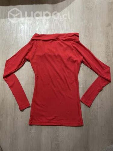 Polera Oneill talla S roja