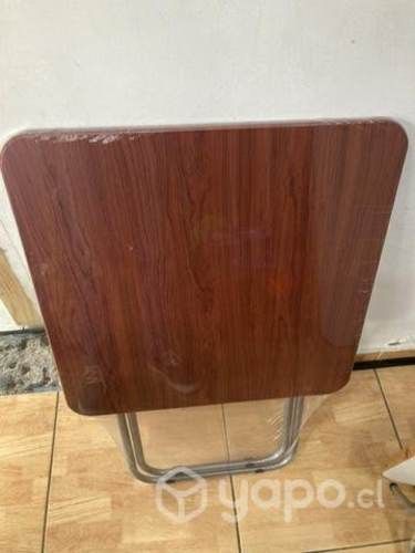Mesa plegable 40x40 nueva