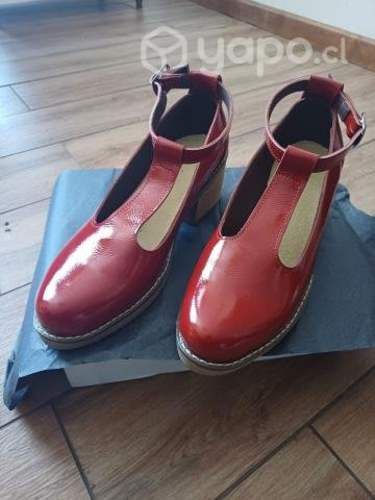 Zapato nuevo número 37, cuero nacional