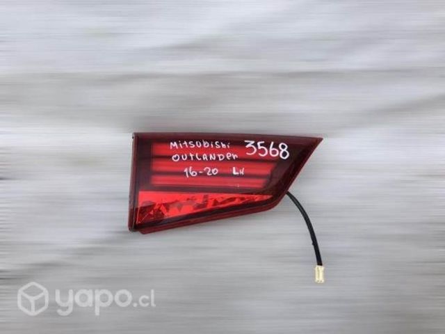 Foco portalon lh mitsubishi outlander 2016-2020
