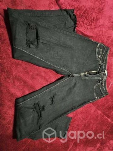 Ropa usada en buen estado