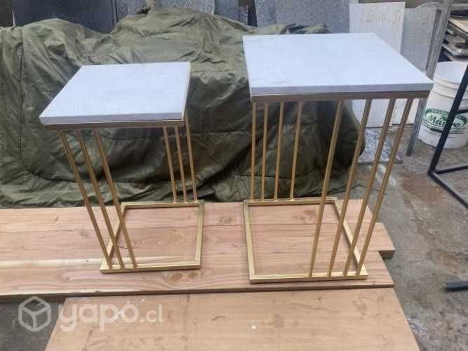 Mesas laterales cubierta de cuarzo blanco