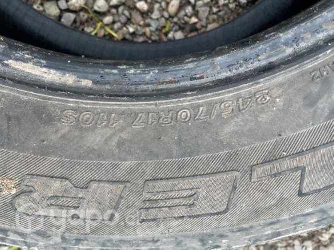 Neumáticos Bridgestone 245 70 r17
