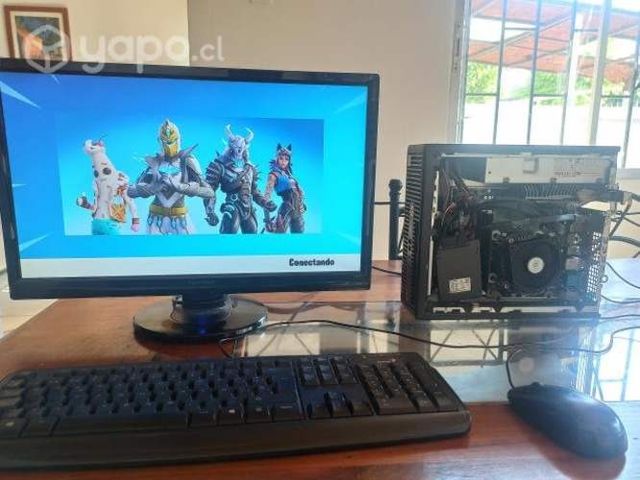 PC ESCRITORIO 8 RAM + Tarjeta grafica y pantalla