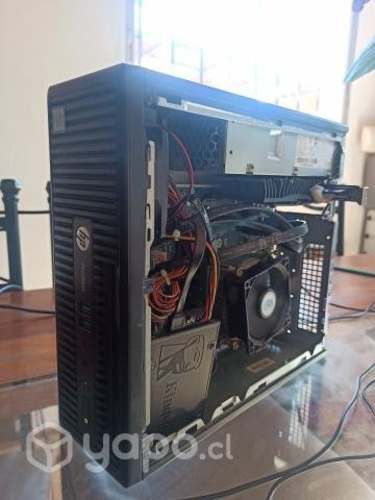 PC ESCRITORIO 8 RAM + Tarjeta grafica y pantalla