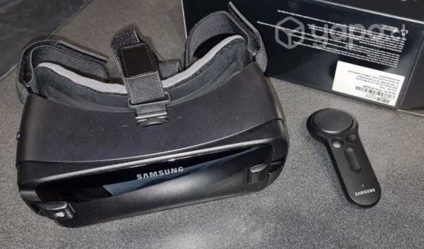Samsung Gear VR con control remoto
