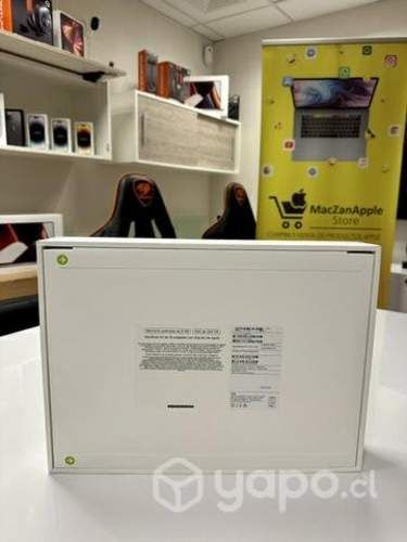 Macbook air m2 15 pulgadas Nuevo sellado Factura
