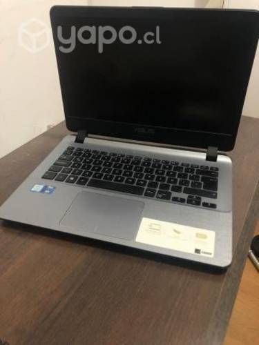 Notebook ASUS X407UAR 14'', Intel i5 y 12 GB RAM