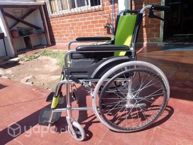 Silla de ruedas de la marca First Care