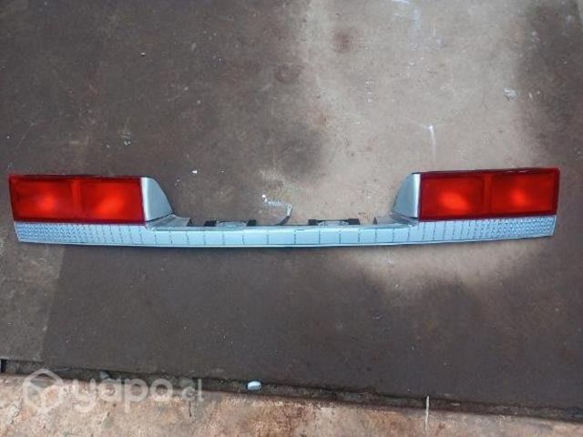 Embellecedor Kia besta