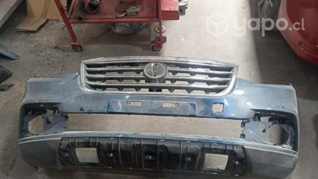 Parachoque delantero y máscara Dongfeng Sx6