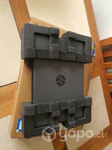 Computador HP (casi sin nada de uso)