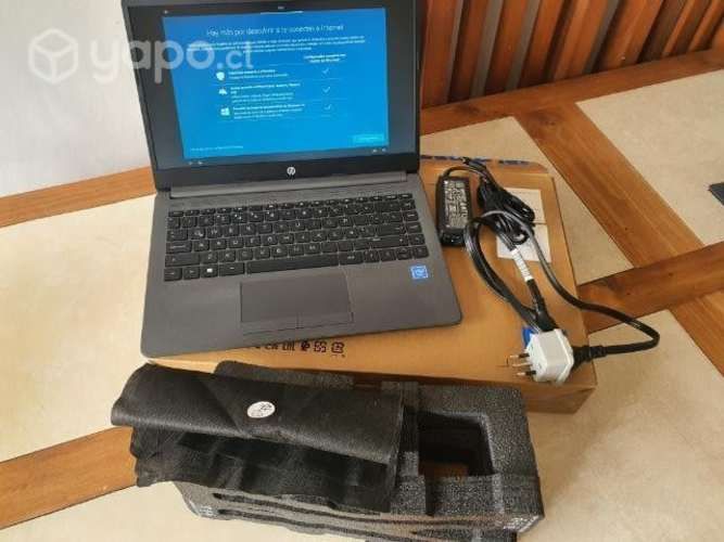Computador HP (casi sin nada de uso)