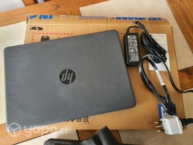 Computador HP (casi sin nada de uso)