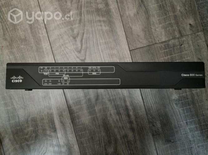 Router Cisco 800 (891F)
