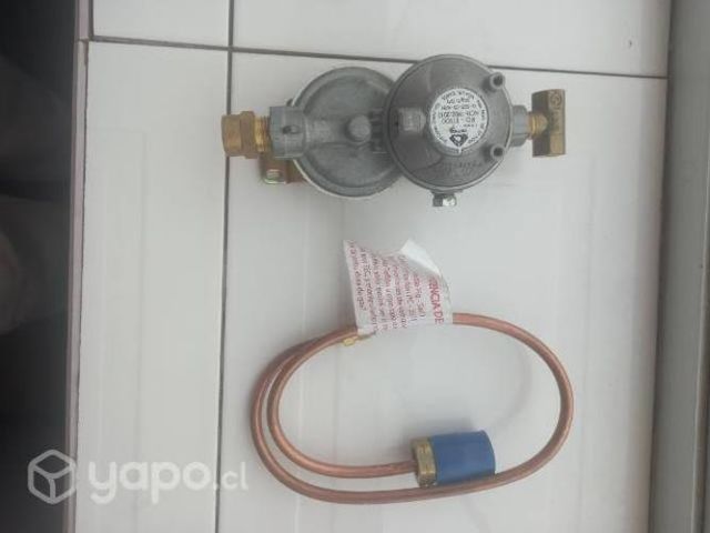Reguladores de gas 45, llave de paso y flexible