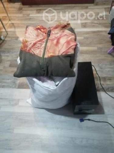 Lote 100 prendas mujer mas bolsa ropa.