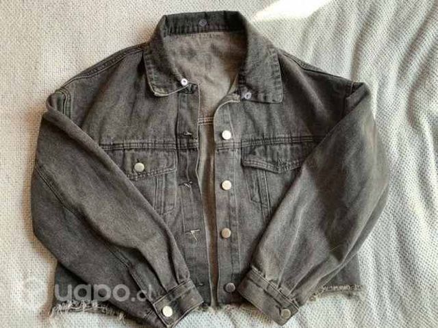 Chaqueta negra de jeans