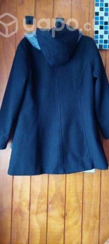 Abrigo negro talla S incluye bufanda