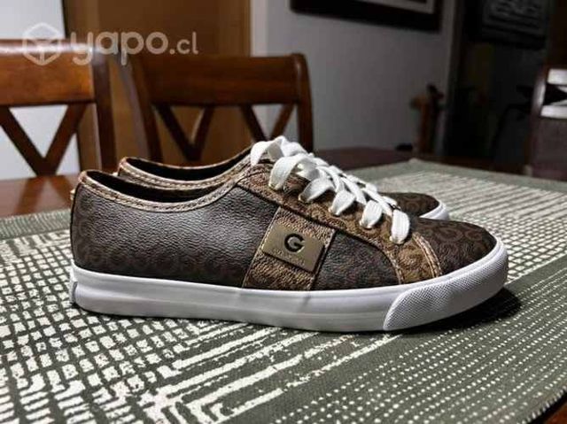 Zapatillas Café Guess Nueva 38