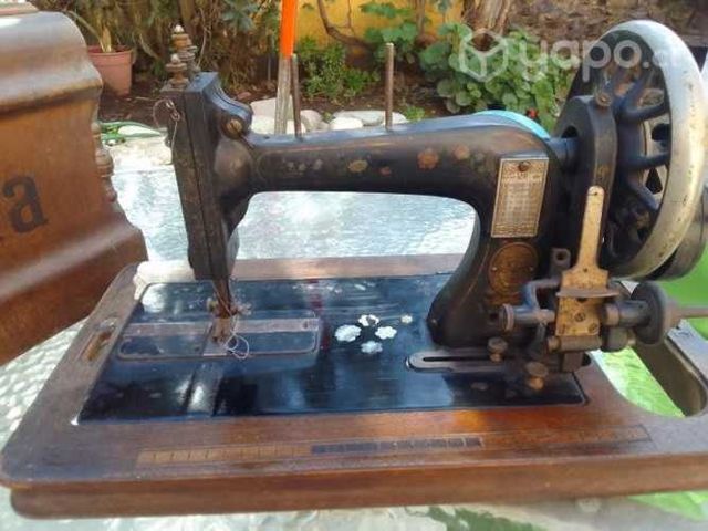 Maquina de cocer clemens muller antigua vintage