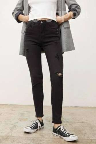 Pantalón jeans negro nuevo