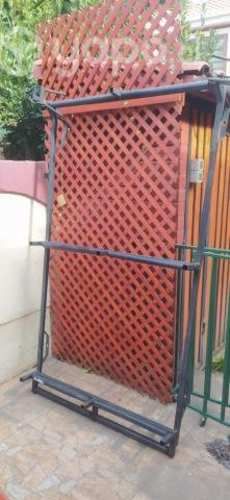 Parrilla porta Escalera