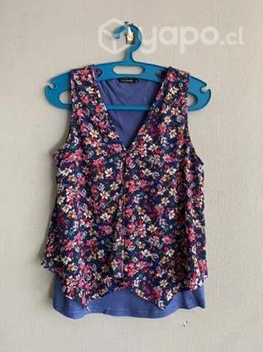 Blusa, un básico en talla S.