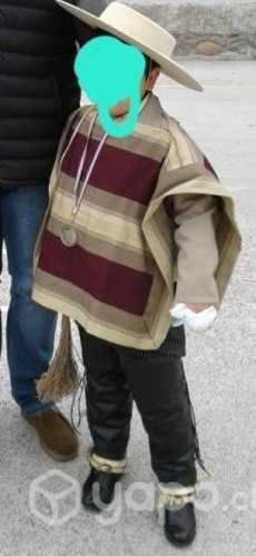 Traje de fiesta y otros