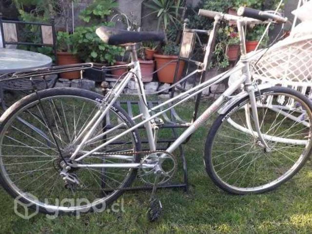 Antigua bicicleta motobecane