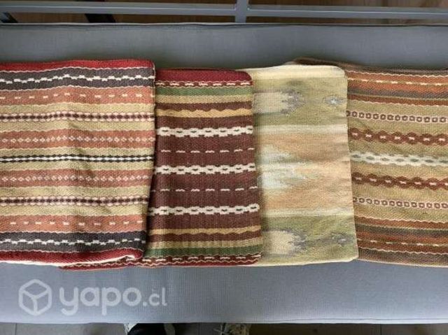 Funda Cojin de lana. Hay 4 disponibles.