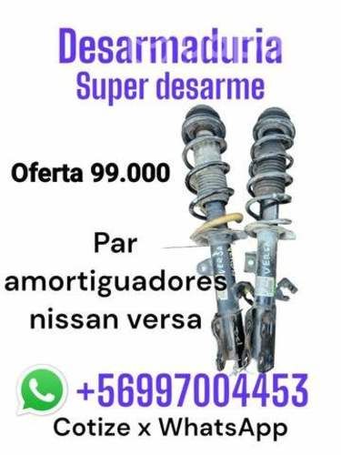 Par de amortiguadores Nissan Versa