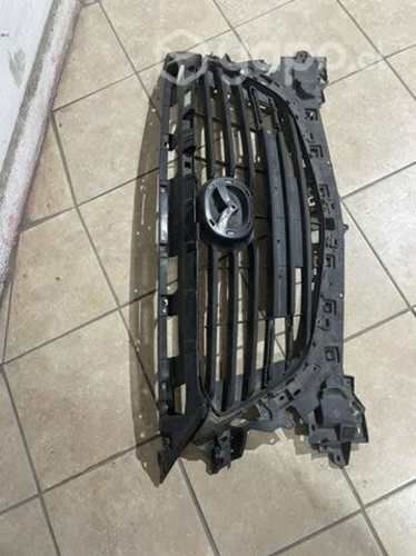 Máscara mazda 3 2018