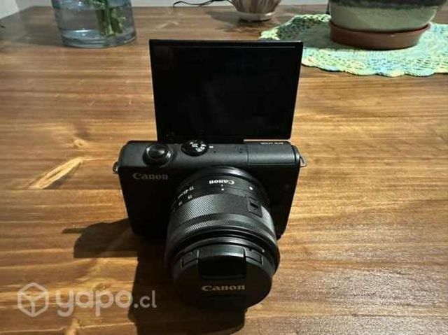 Camara Canon M200 4k