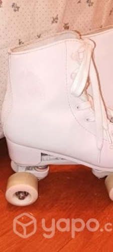 Patines número 38 color más accesorios