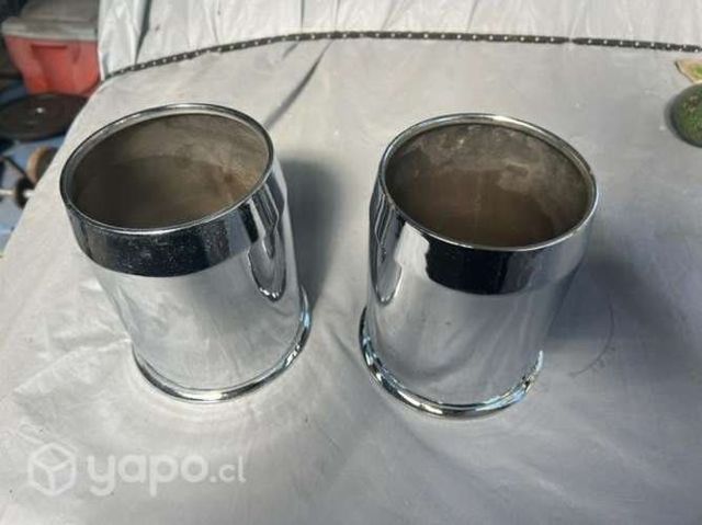 Conos o cubos de rueda cromados
