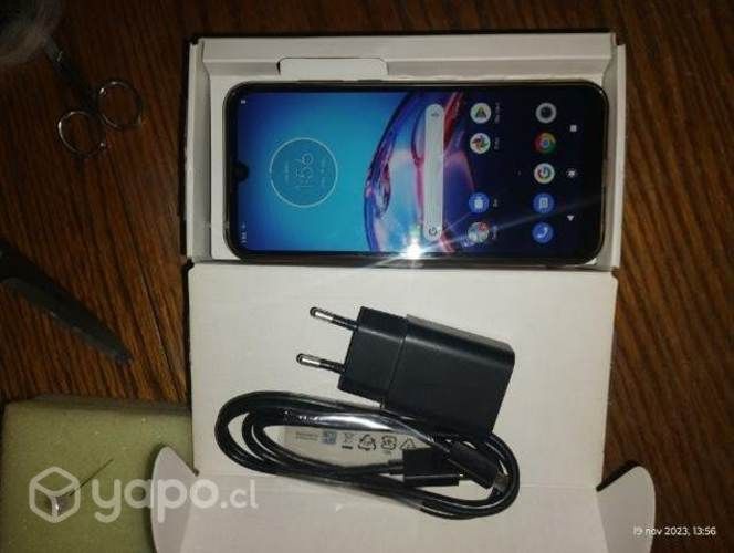 Teléfono Moto E6s - Semi nuevo