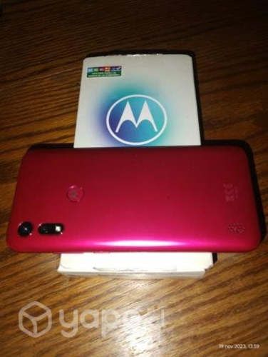 Teléfono Moto E6s - Semi nuevo