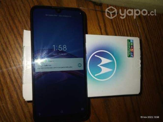 Teléfono Moto E6s - Semi nuevo