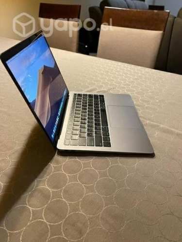 Apple Mac Book Air 13"