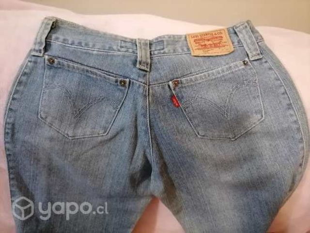 Jeans levi's, talla 40 etiqueta roja