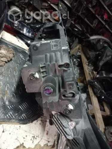 Optico derecho Dodge Ram 700 Led ORIGINAL