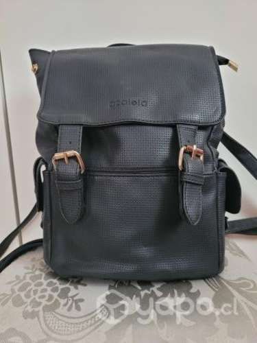 Mochila negra Azaleia